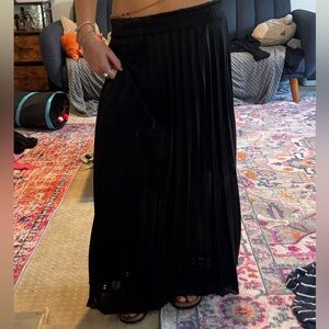 Elegant Black Pleated Maxi Skirt